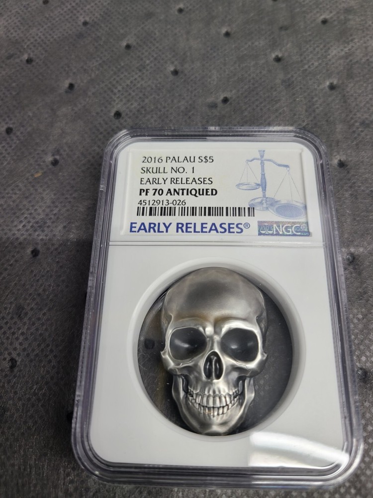 2016 PALAU SILVER, GOLD SKULL