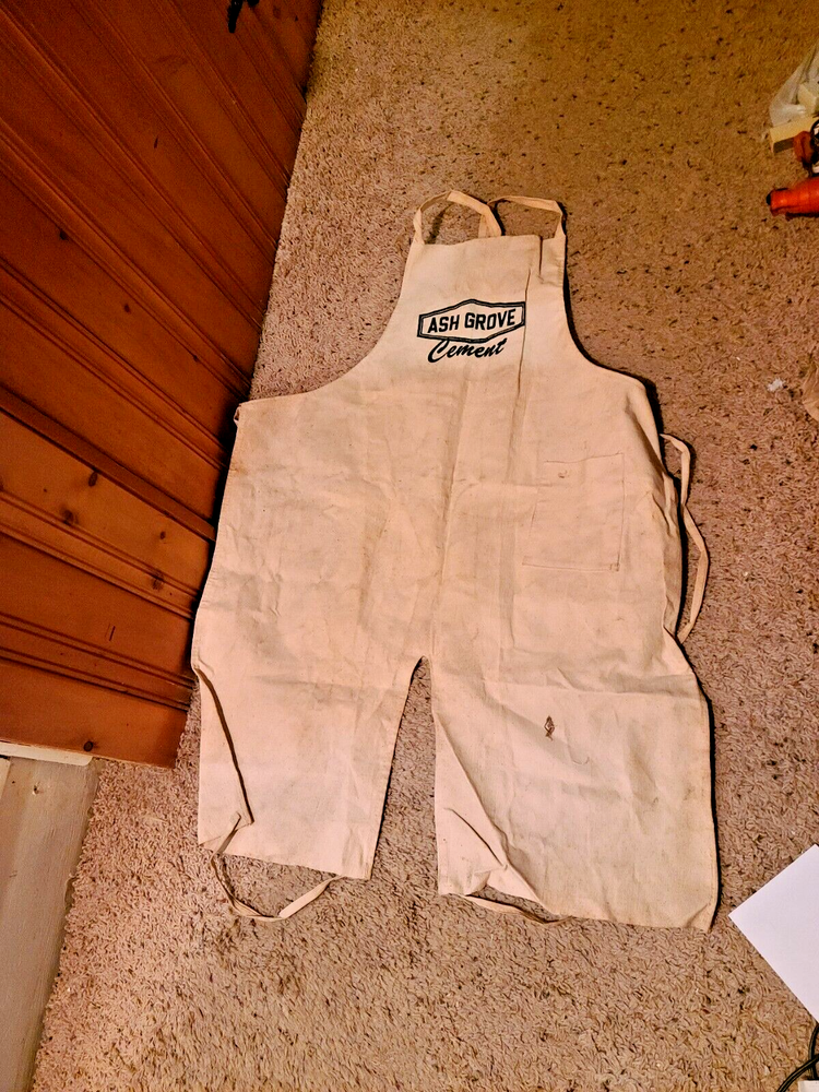 Vintage Ash Grove Cement Apron
