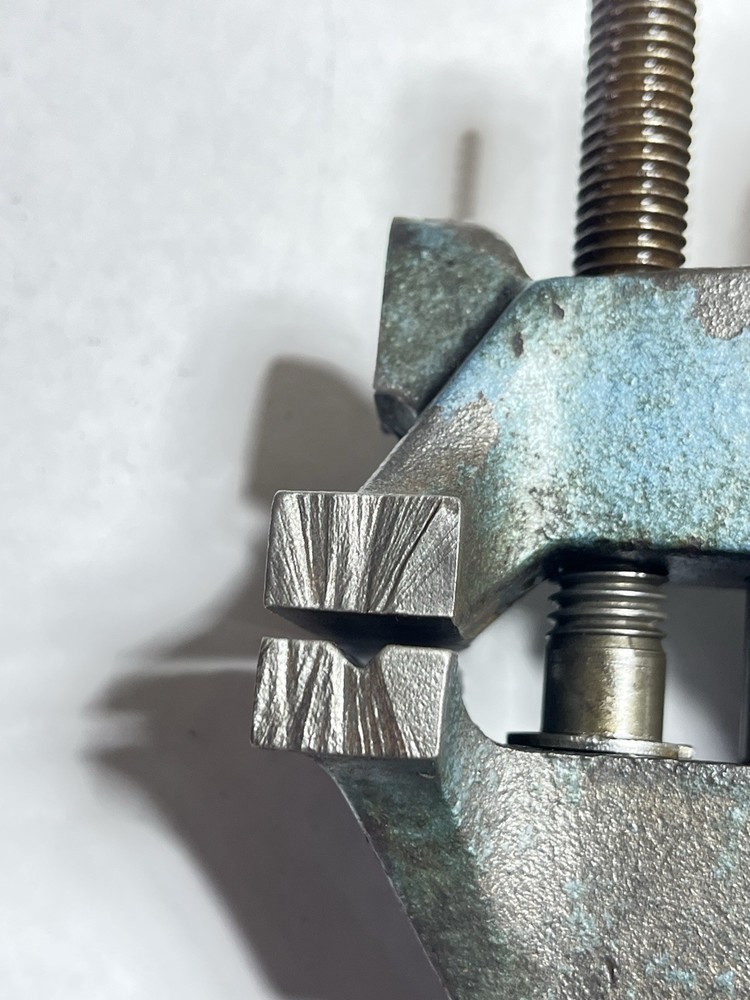 2-1/2" Vacu Vise By General Used