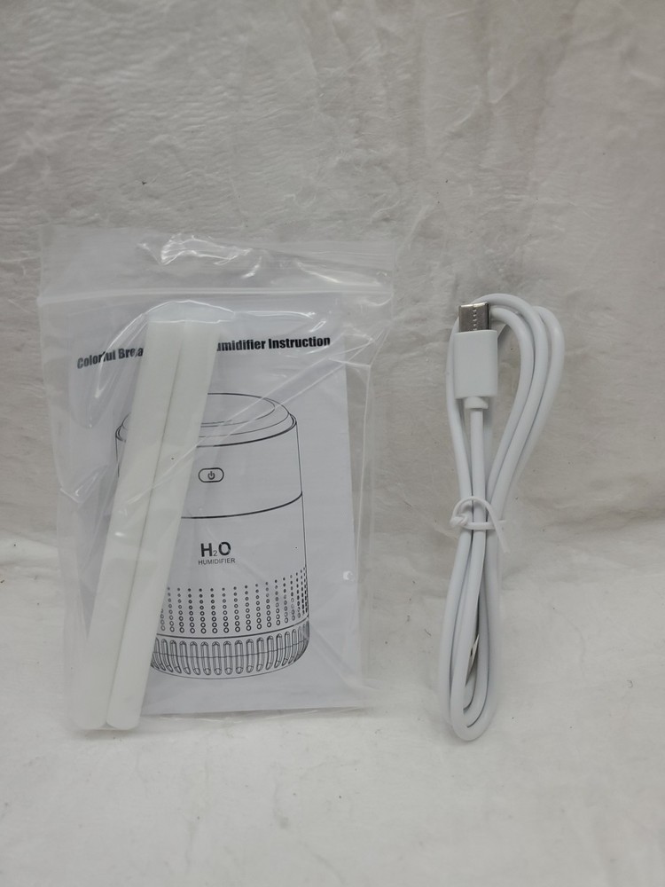 Rechargeable Mini Humidifier 7-Color Changing Lights, Compact Personal