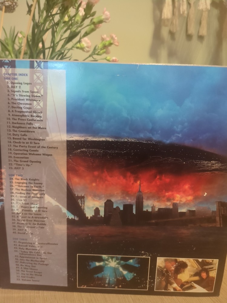Independence Day Laserdisc. NTSC. No Lamination. Free Post