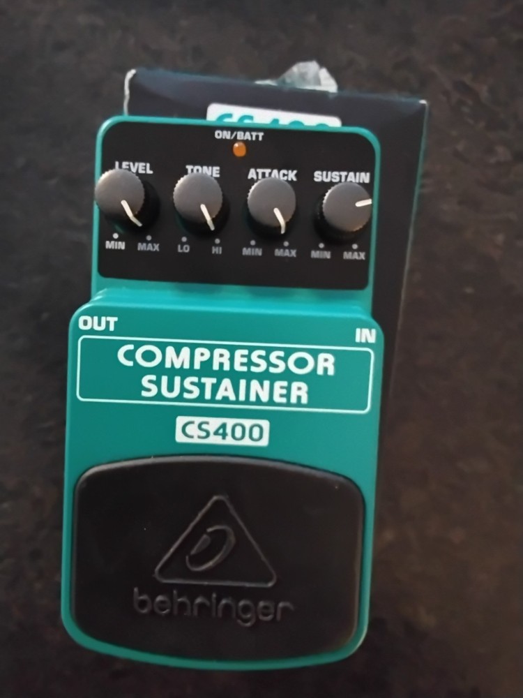 Behringer CS400 Compressor Guitar Effect Pedal