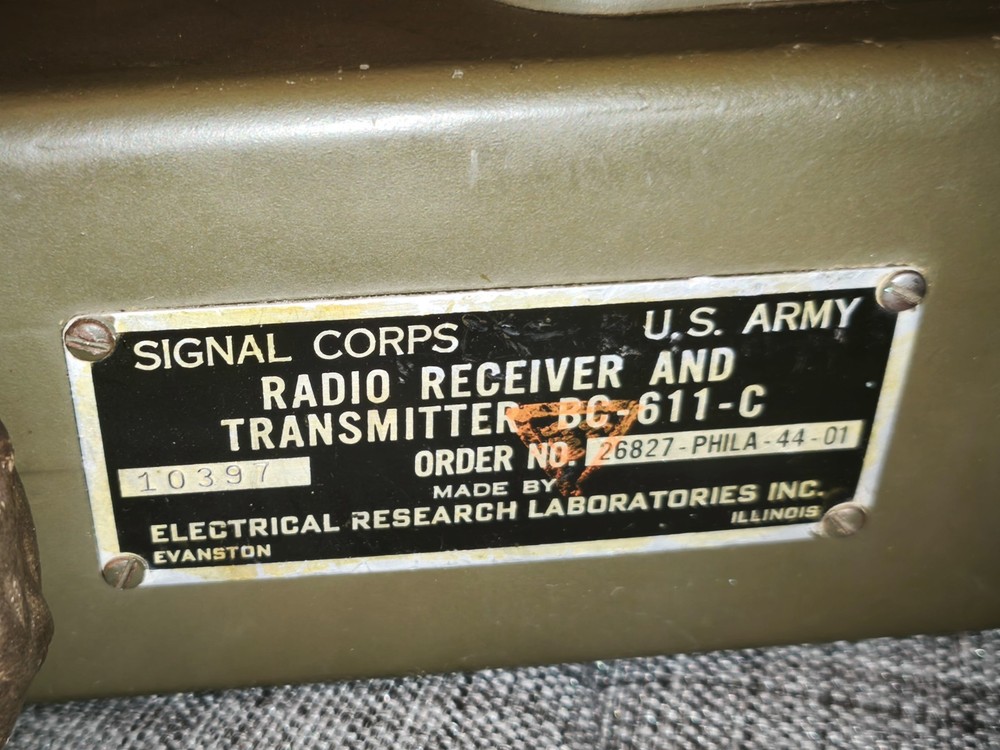 WWII US Signal Corps BC-611-C “Handy Talky” Radio Receiver / Transmitter