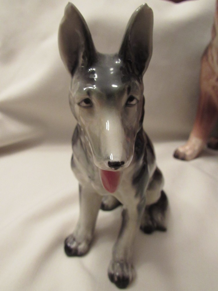 VINTAGE PRE-OWNED GERMAN SHEPHERD FIGURINE - 7 1/4" TALL - SWEET
