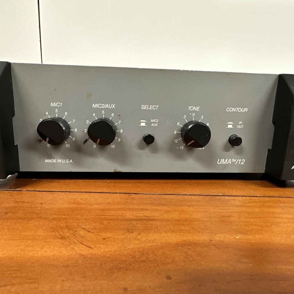 Peavey UMA 12 Utility Mixer Amplifier