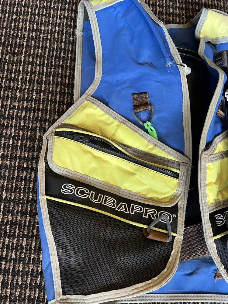 Scubapro Size Small Scrub Diving Snorkeling Jacket