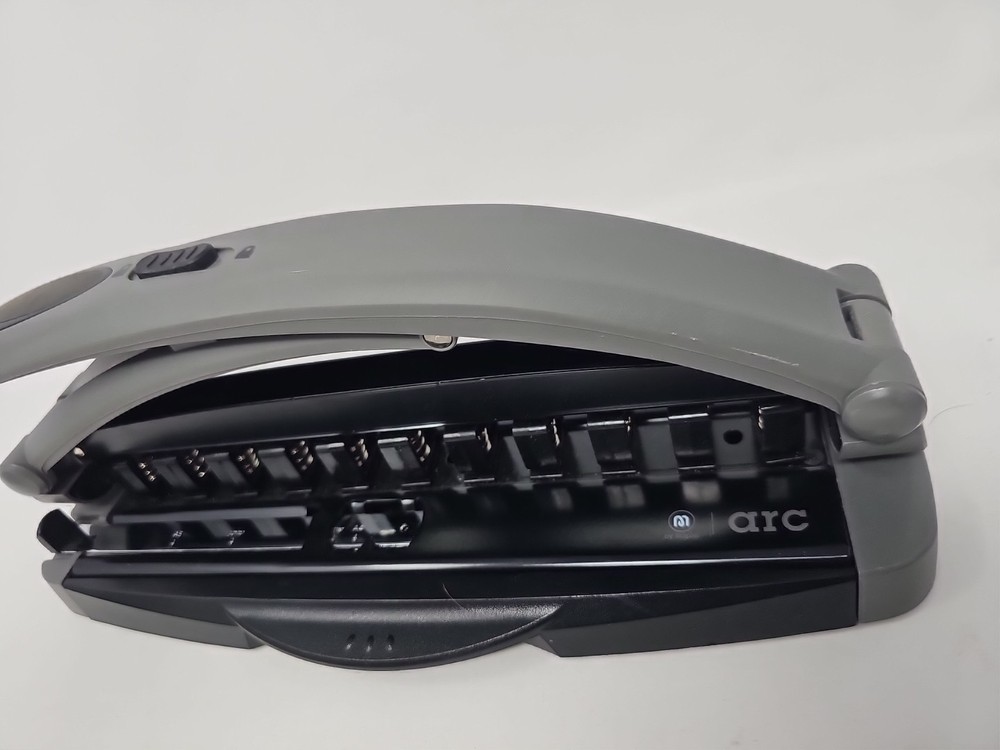 Staples Arc System Desktop 11-Hole Punch Model 40836