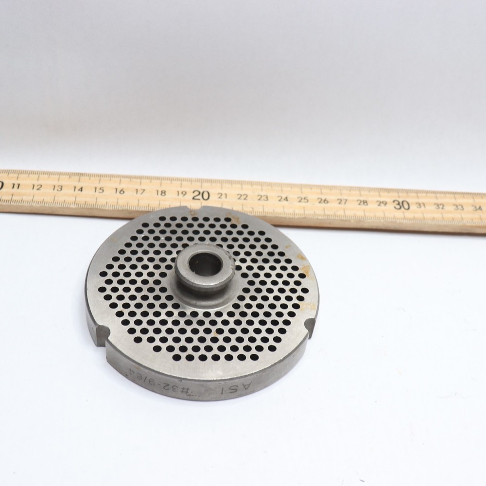 Chopper Plates With Hub 9/64" 32