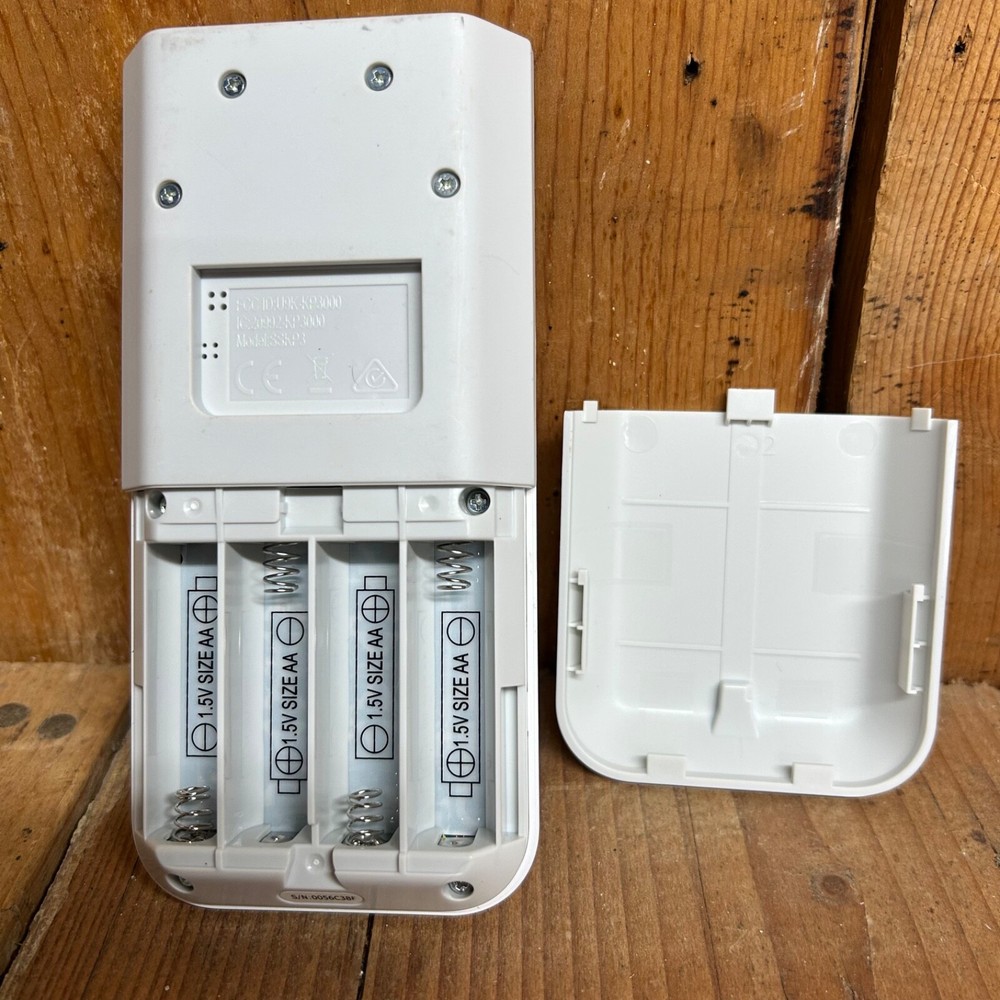 SIMPLISAFE Keypad And Base Station SSBS3 SSKP3 POWERS UP