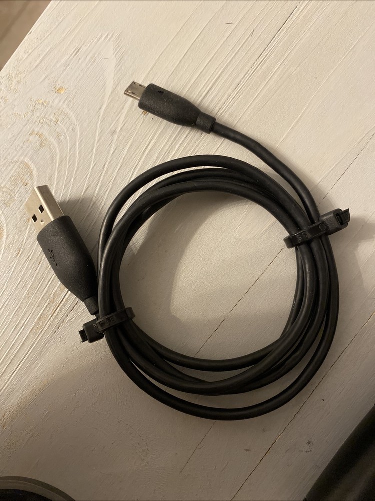 SHARPER IMAGE 2017 DASHBOARD CAMER WITH CABLE Accessories (PRE-OWNED)