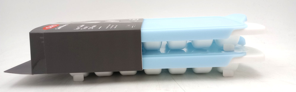 OXO Good Grips Covered Ice Cube Tray - 2 Pack