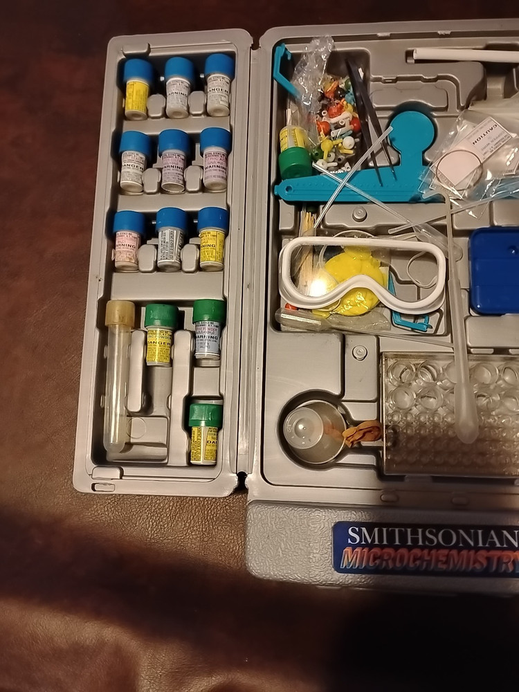 Smithsonian Microchemistry Set Microchem XM 5000 Complete Used