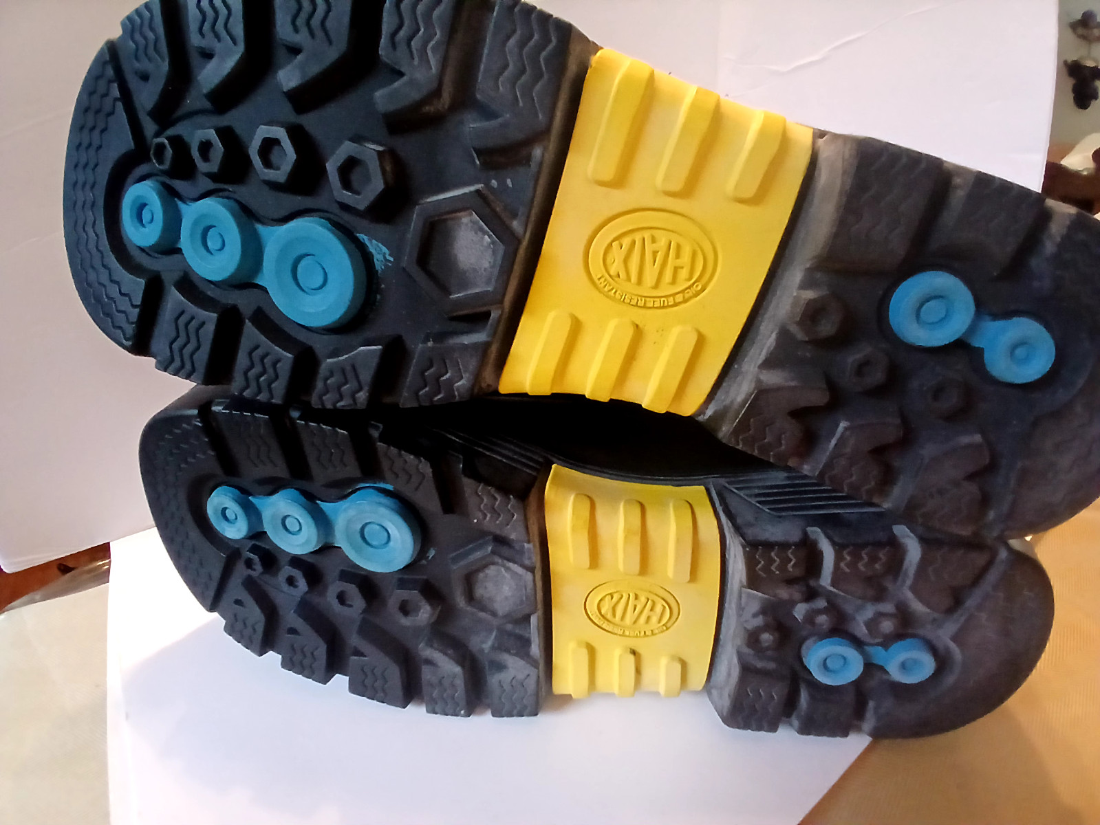 Women's size 9 HAIX Fire Hiker Boots