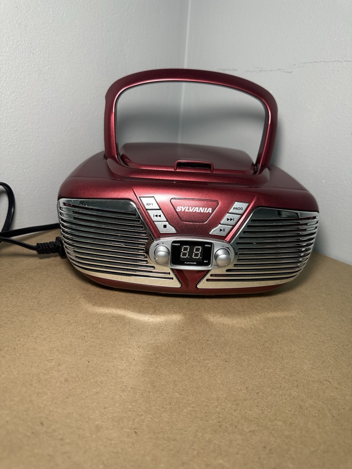 SYLVANIA SRCD211 Red Portable CD Boombox AM/FM Radio CD Player AUX In