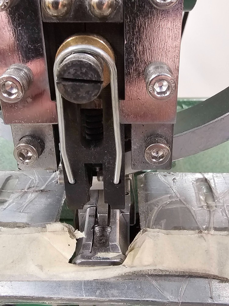 Plastic Button Fully Auto Snap Fastener Machines, RMI Rivetmach RM-R23 Set