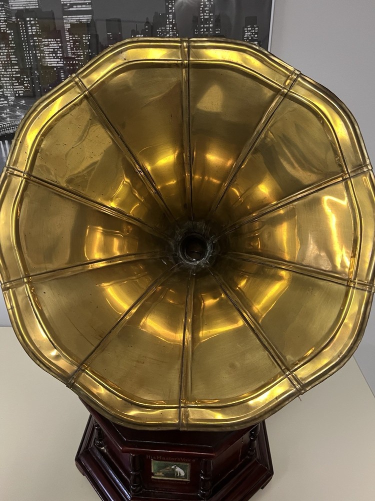 Brass Horn Made in India Working Phonograph.