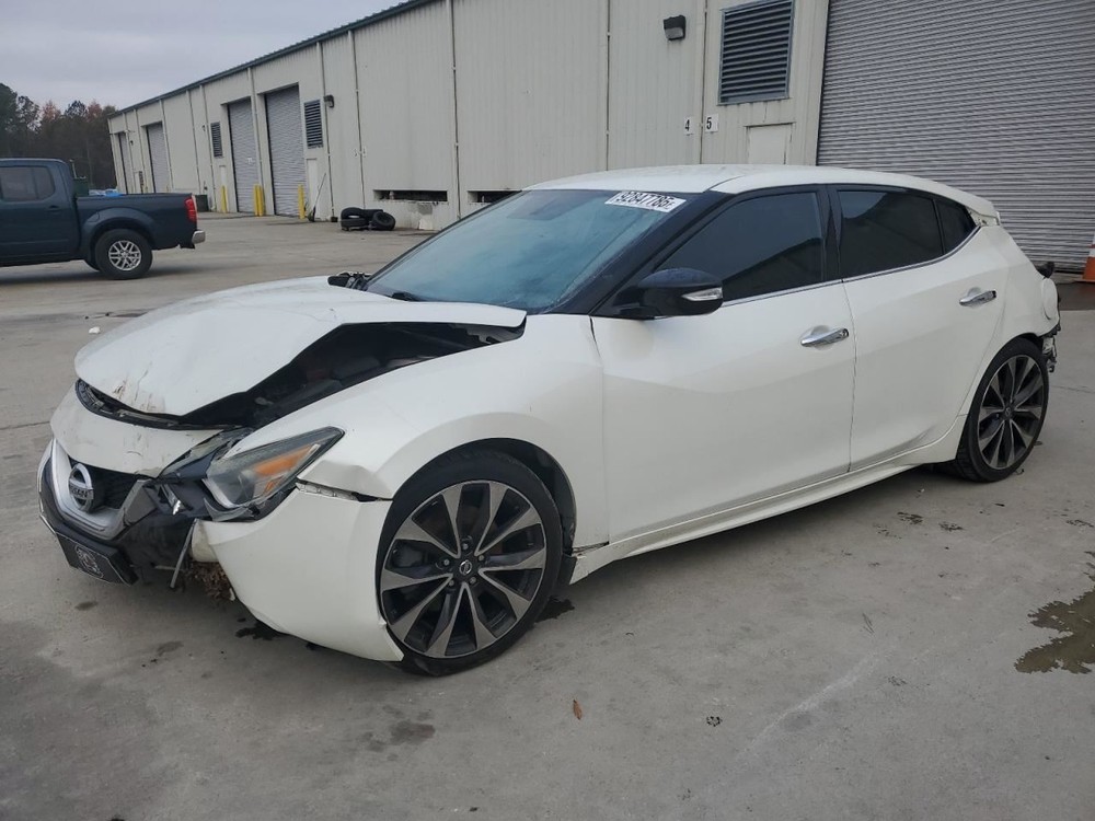 MAXIMA    2016 Glove Box 4929113