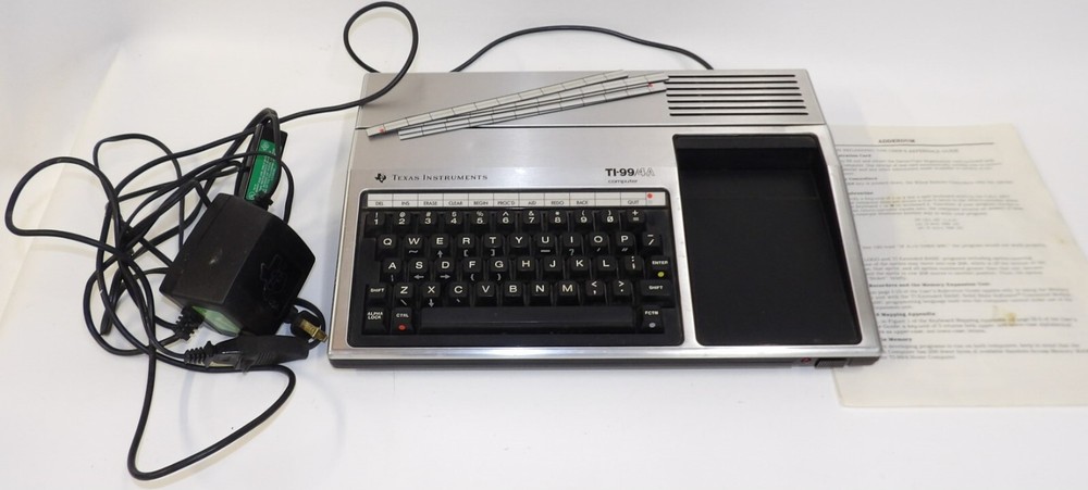 Texas Instruments Vintage Home Computer TI-99/4A - Works!
