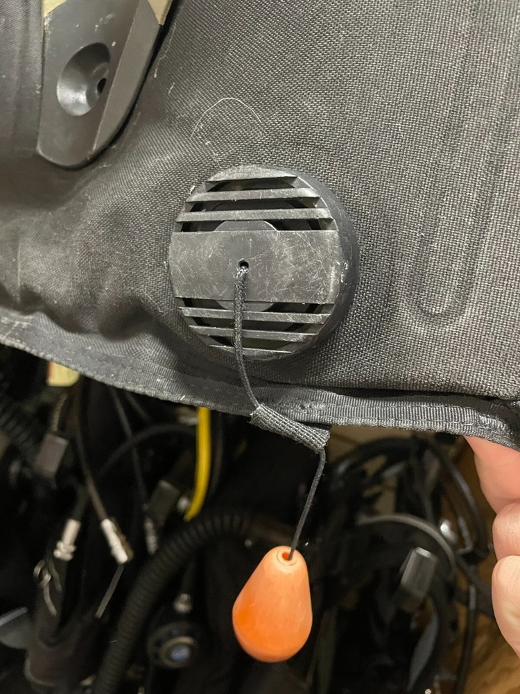 Used as is Aqualung WAVE BC NON INTEGRATED