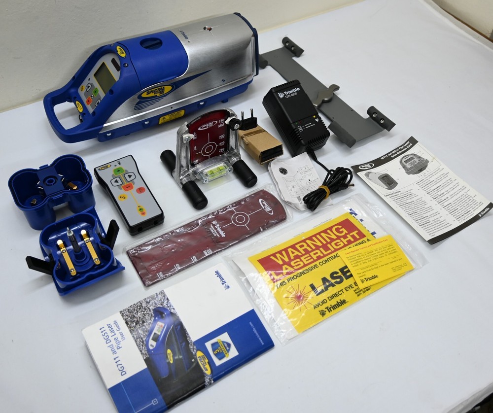 Spectra Trimble DG711 Precision Pipe Laser Kit