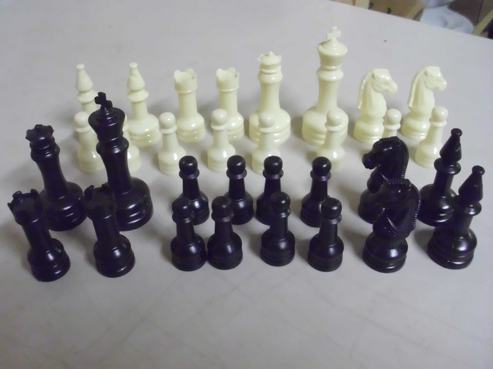 PLAYTOY CHESS BOARD GAME REPLACEMENT PIECES ONLY