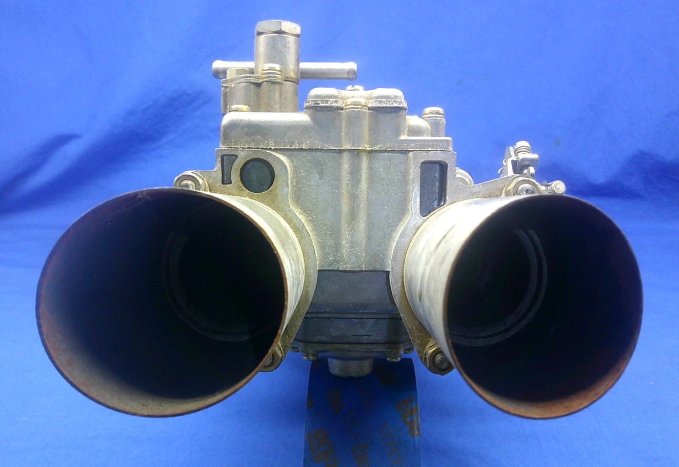 B&M Super Charger Low Profile Dual Carb Intake Hat w/ Mikuni 40PHH Carburetors