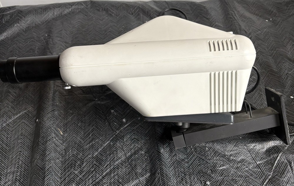 Burton CP-40 Chart Projector *Tested Powers On*