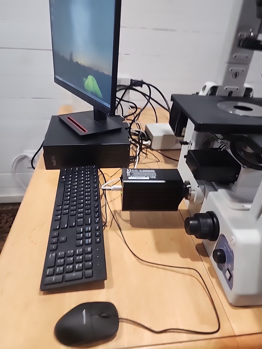 Nikon Eclipse TE300 Inverted Microscope Fluorescence Hoffman Modulation Complete