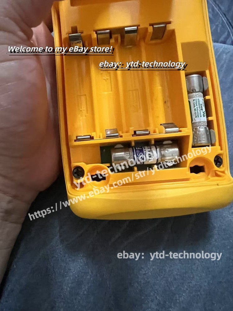 Fluke 725 Multifunction Process Calibrator/UPS or DHL