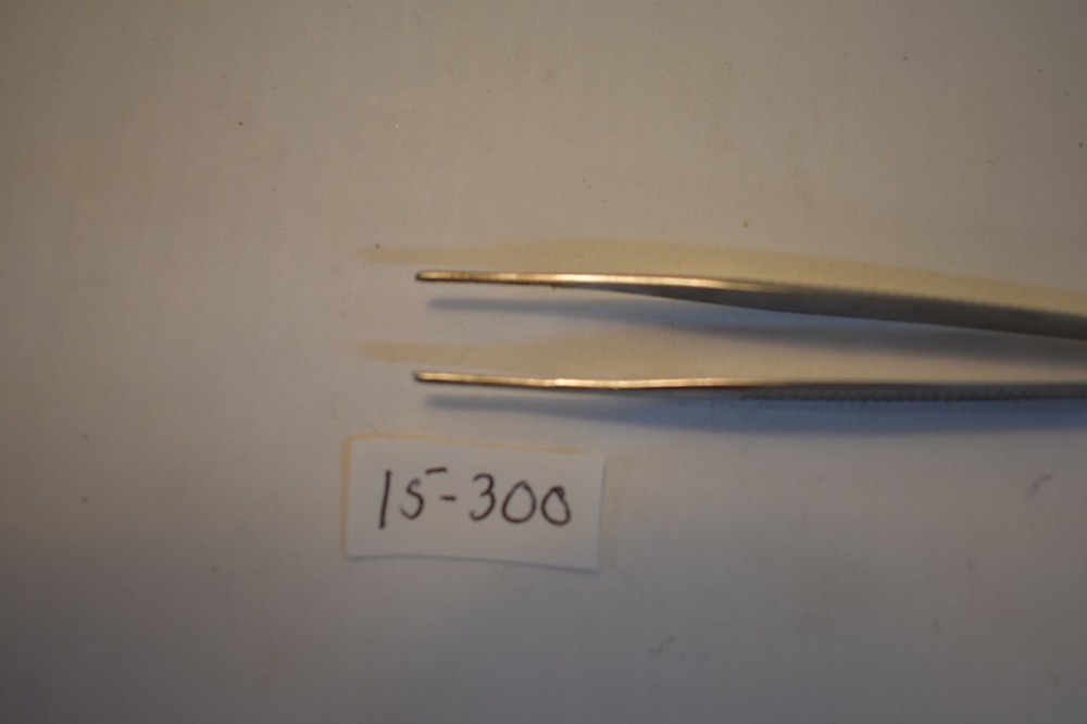 15-300 TISSUE FORCEPS 12CM