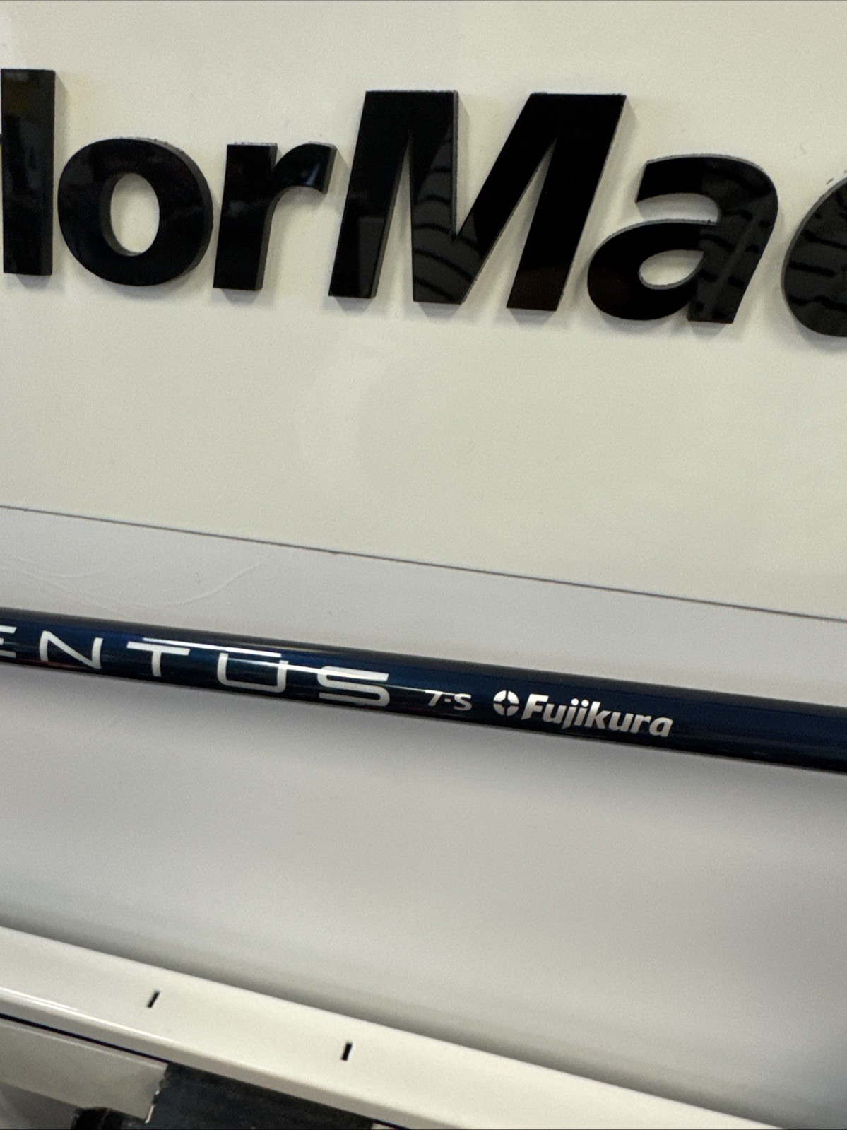 TaylorMade Golf SIM2 Max Hybrid Rescue Club, #4 H 22* Graphite Stiff