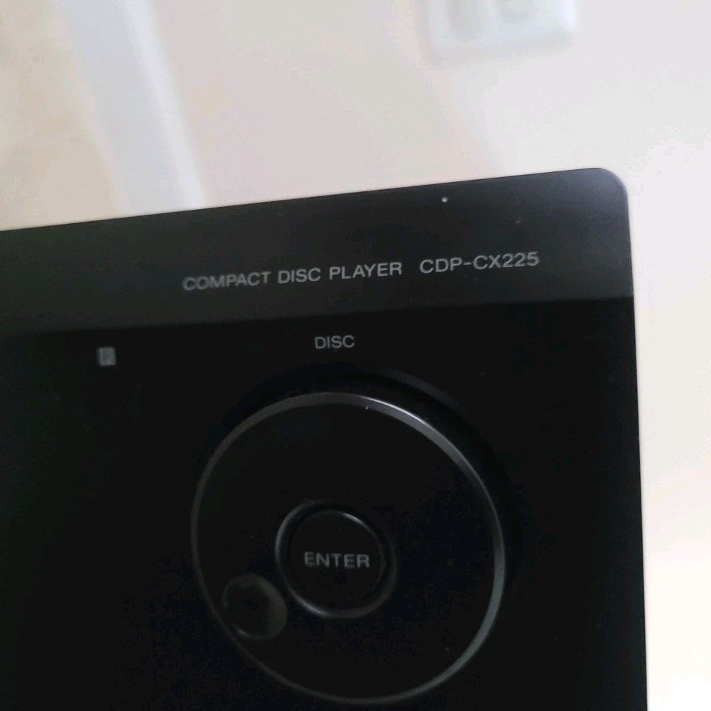 Sony CDP-CX225, 200-CD changer Mega storage Carousel, without Remote, Tested.