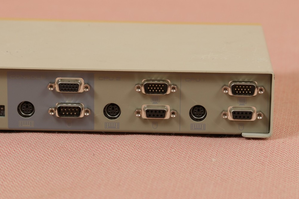 MASTER VIEW CPU SWITCH CS-122 2 PORTS DESKTOP VGA SERIAL PS2