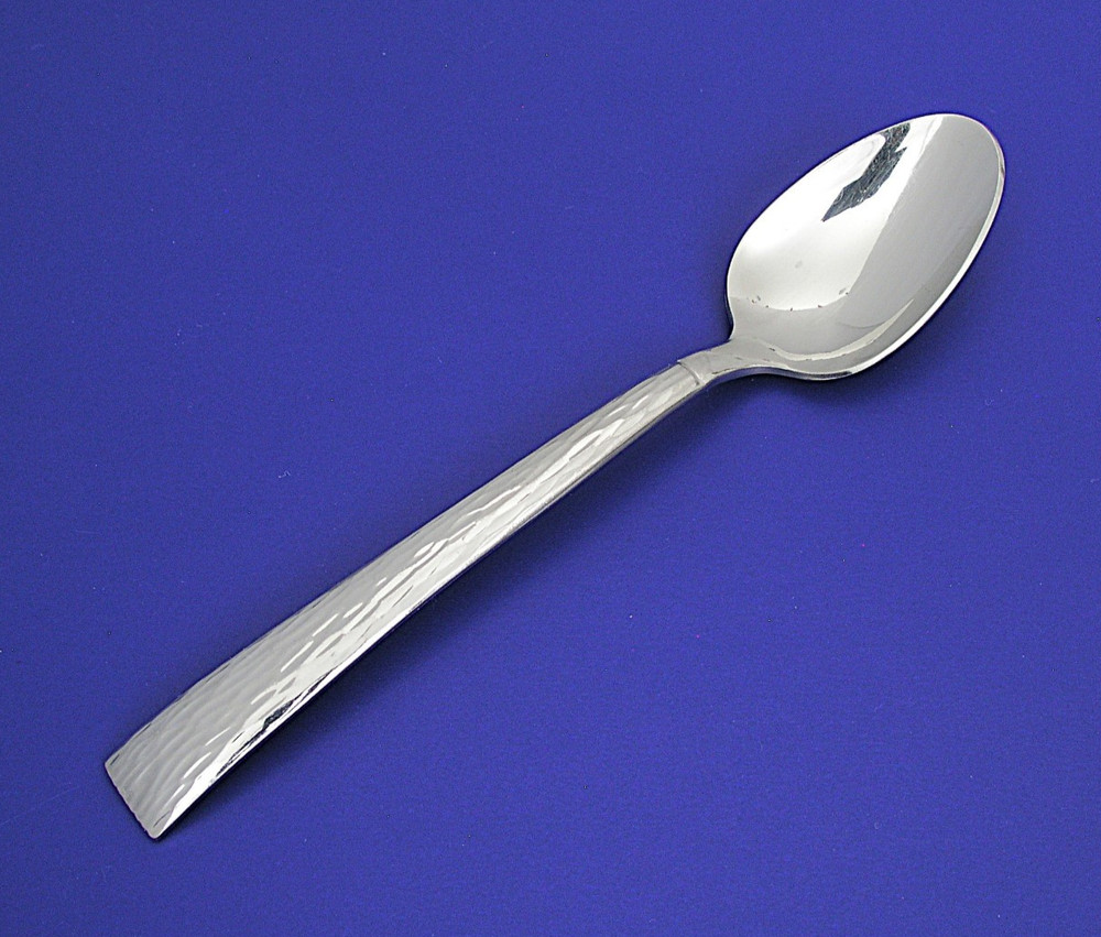 40 PCS HAMPTON ARGENT BROCADE STAINLESS FLATWARE (8) PLACE SETTINGS - VERY NICE