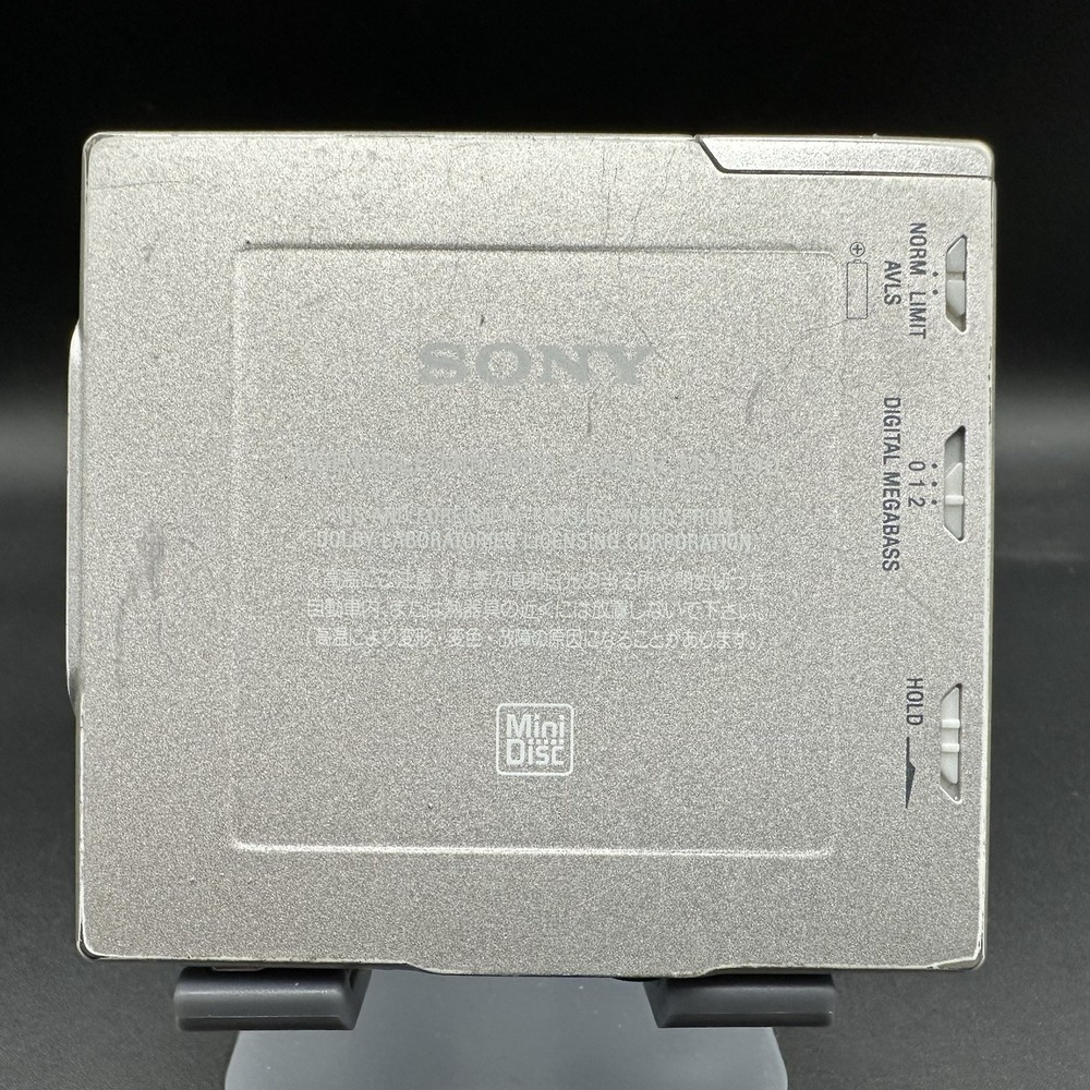SONY MZ-E90 Minidisc Player Tested silver with Remote & AA Battery slider