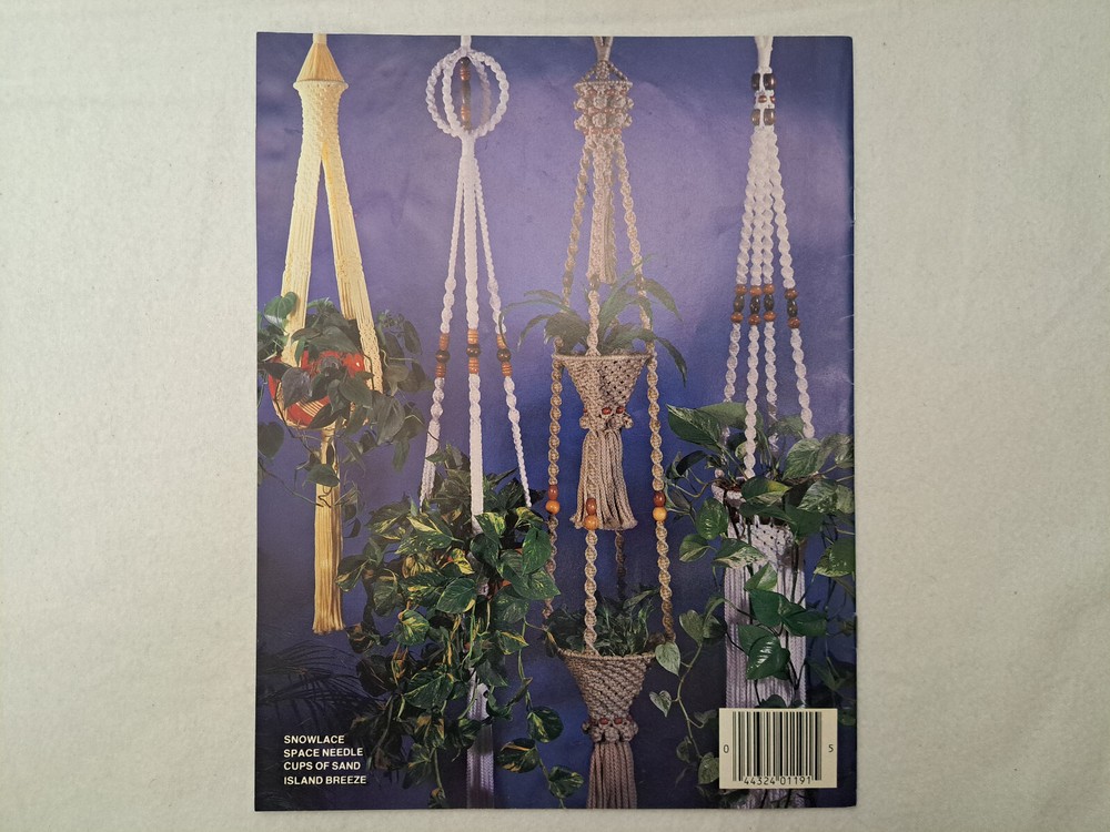 Leisure Time Publishing - Modern Macrame (1985) #MM1191