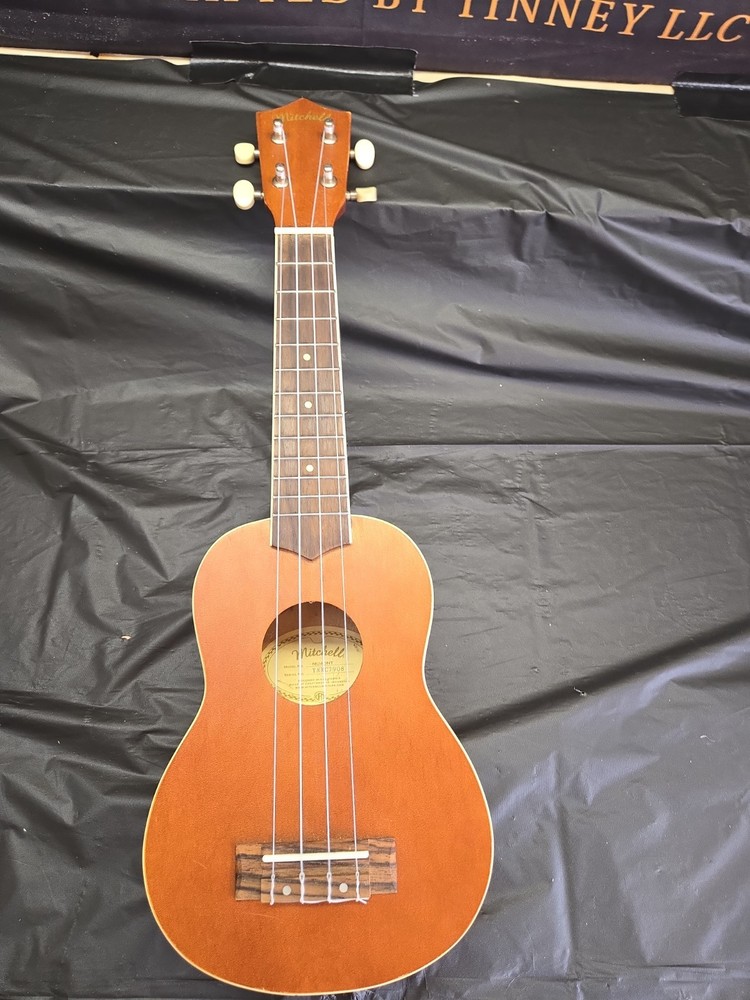 Mitchell Ukulele MU4ONT 4 String