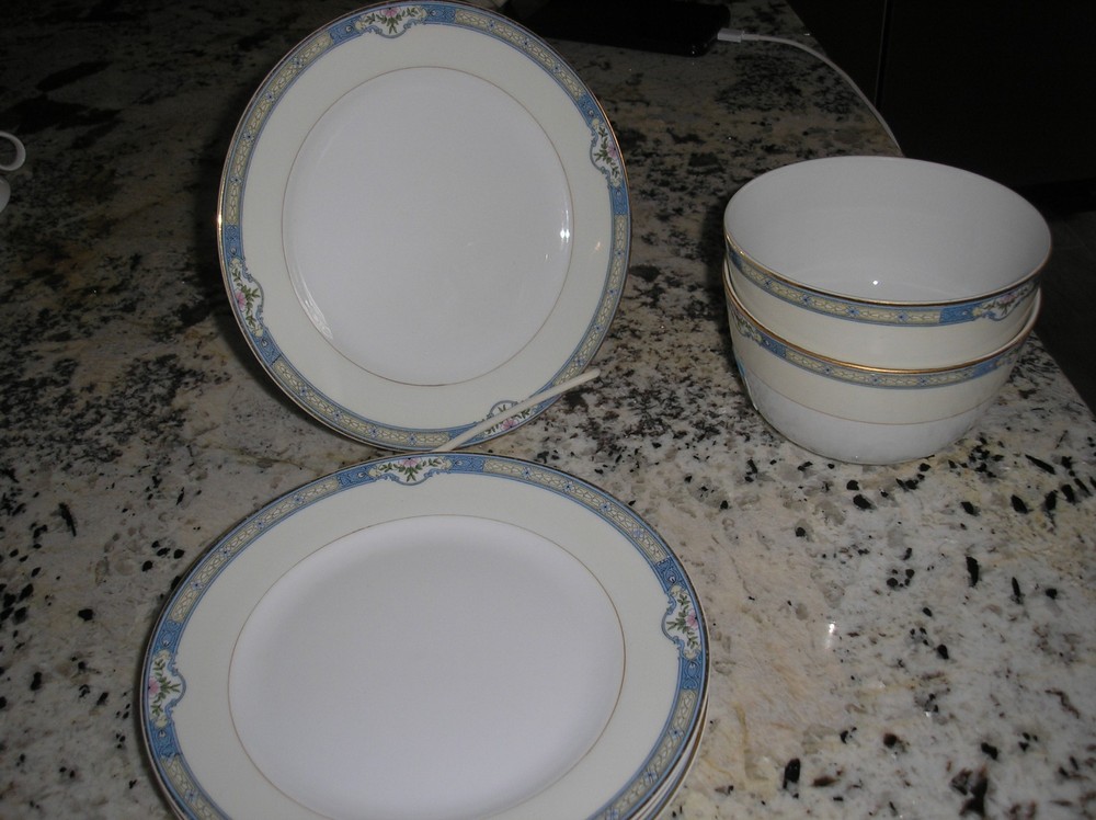 Noritake Vintage China Dinnerware Duluth Pattern 6 Pcs-See Description