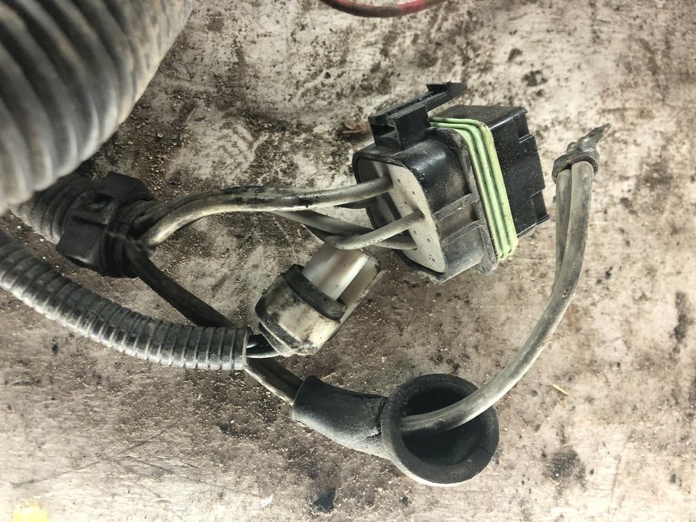 International 4700 Wiring Harness, Cab - Used