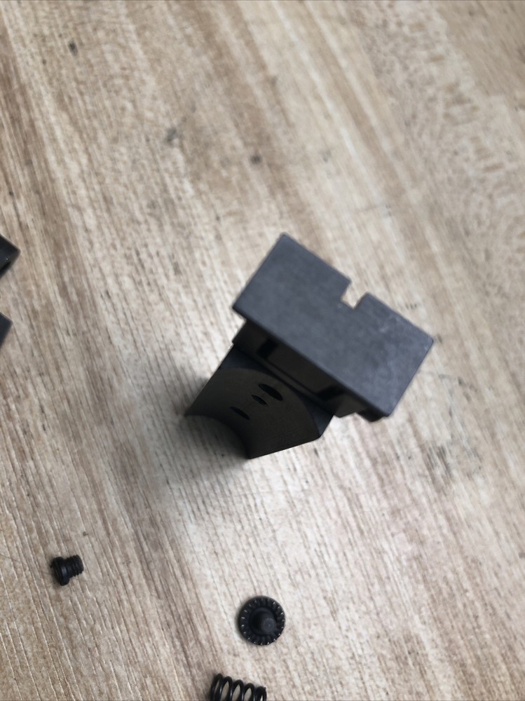 Thompson Center - CVA type REAR SIGHT w/elevation Screw and front