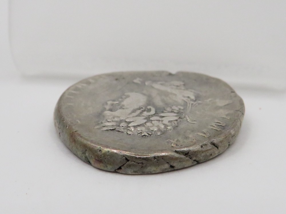 1820 CANADIAN PROVINCES 1/2 CENT BUST LEFT & 8STRINGS HARP TOKEN - VF CONDITION*
