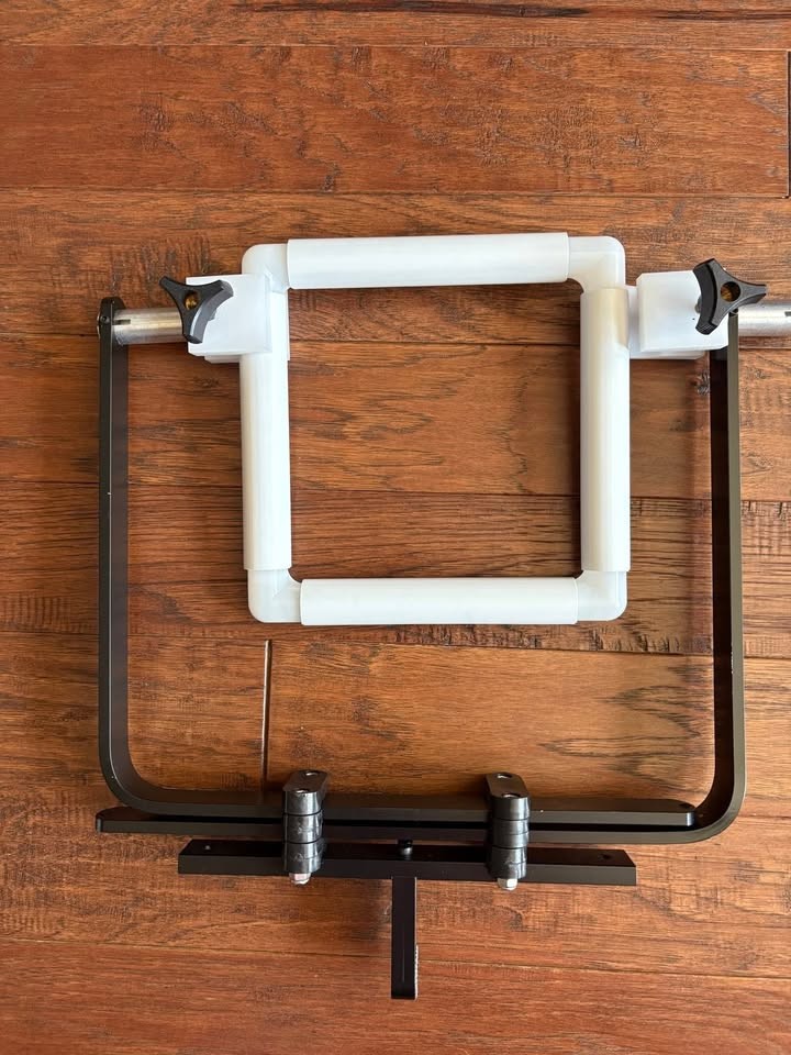 Needlework System 4 Q-Snap Clamp attachment and 2 Q-Snap Frames