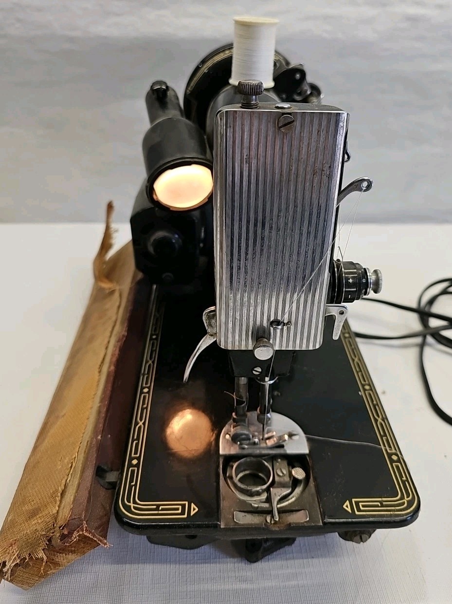 Vintage Singer 99K Sewing Machine Motor Works Need Belt