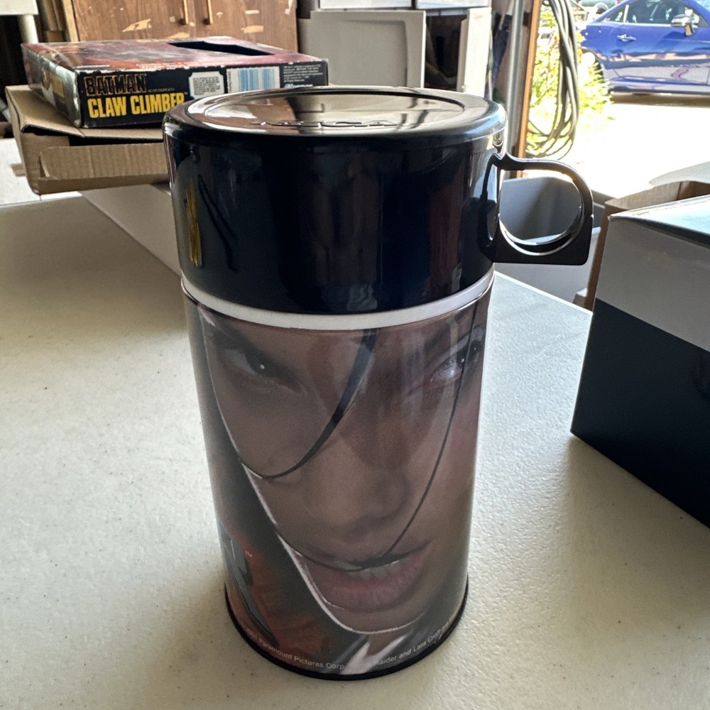 Tomb Raider Thermos