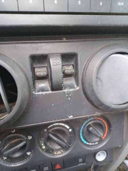 Driver Left Sun Visor Fits 07-09 WRANGLER 164235