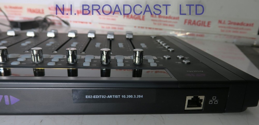 Avid Artist mix  audio panel
