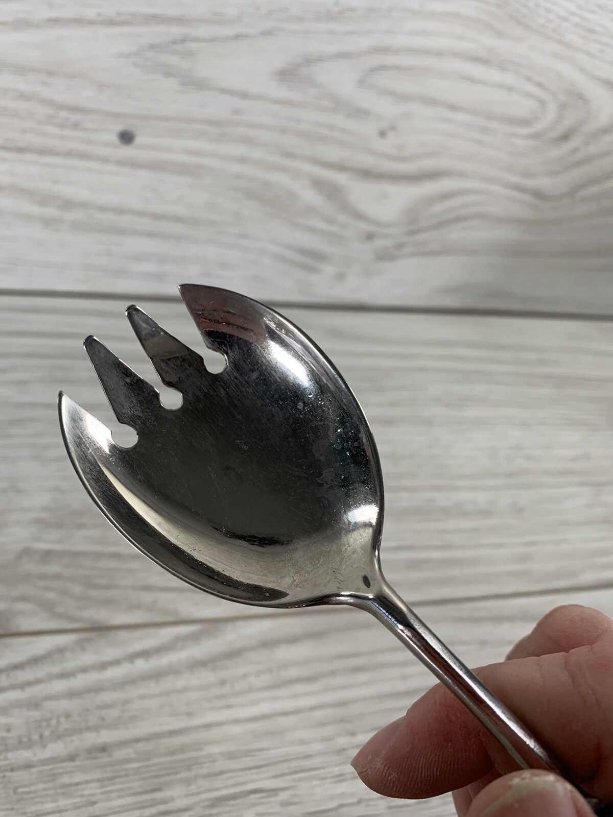 Silverplated Tongs E.P. Zing Server Grapevine Embossed Made in Italy Scissor