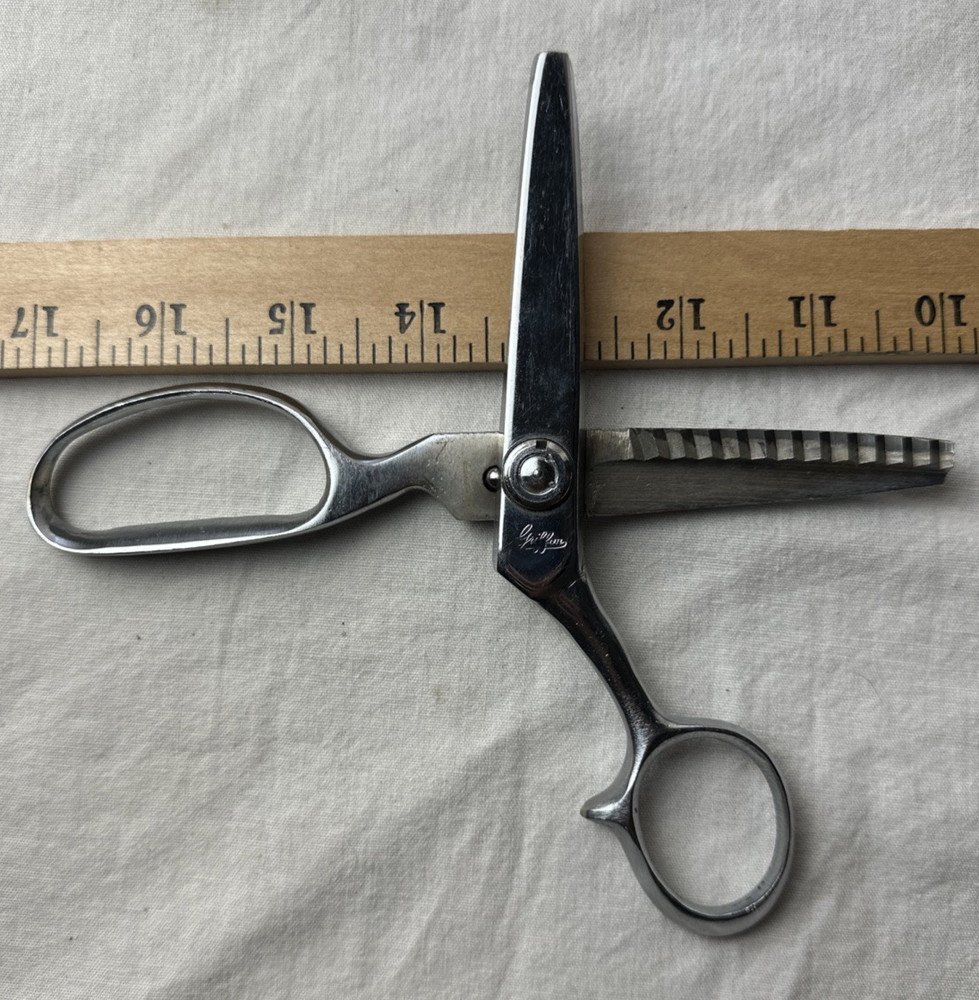 Beautiful Griffon Pinking Quilting Shears Rick Rack Pattern 2.5" Cut Blade 7" !