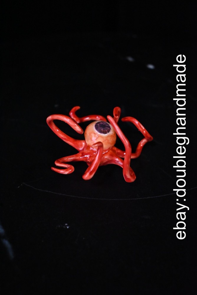 Alien model: Trypanohyncha Ocellus, resin material, fully painted finished piece
