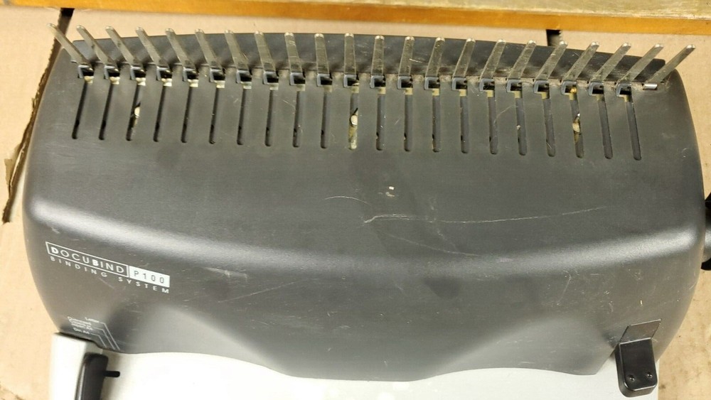 GBC Docubind Binding Machine Paper Comb Punch Binder P100
